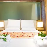 Konstantinos Palace 호텔