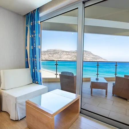 Konstantinos Palace Ξενοδοχείο Κάρπαθος