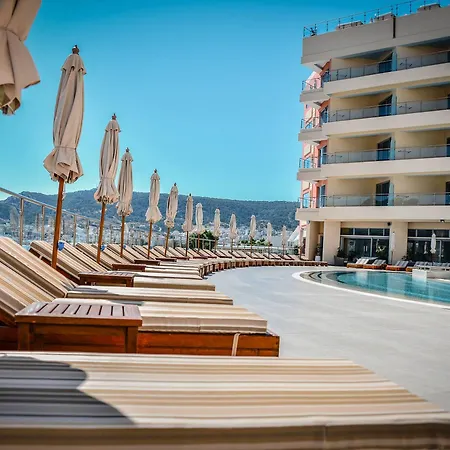 Konstantinos Palace