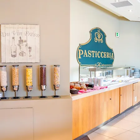 Konstantinos Palace Hotel 5*