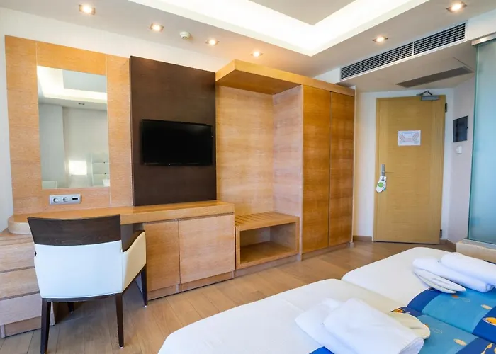 Konstantinos Palace 5*